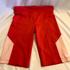 Nike Girls 7” Bike Shorts - coral and peach